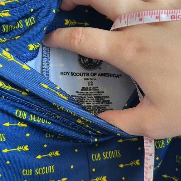 Kids Blue cub scouts Boy Scouts Leggings with Yellow Print - Picture 2 of 4